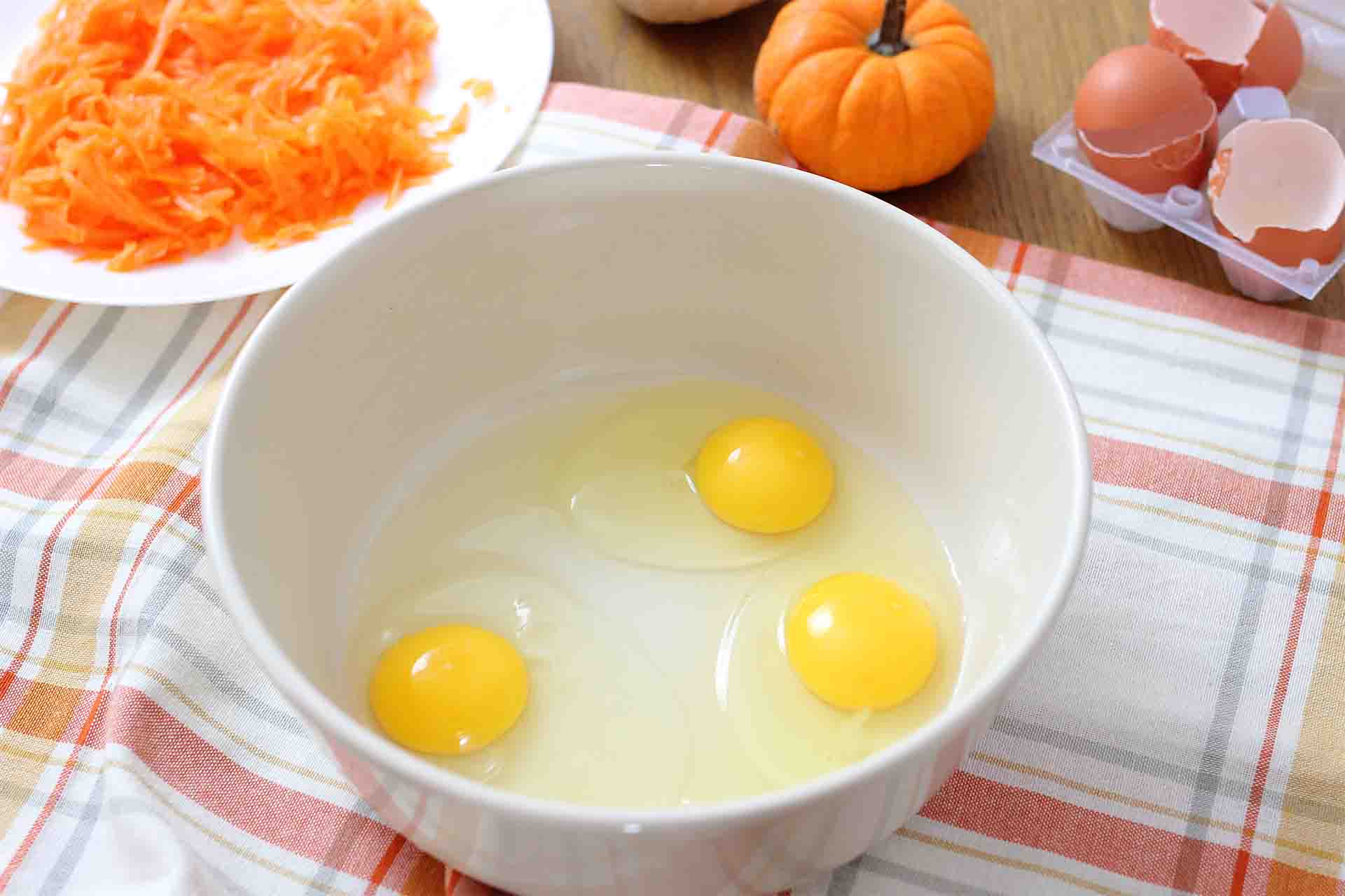 Torta soffice zucca e gocce di cioccolata - Step 1