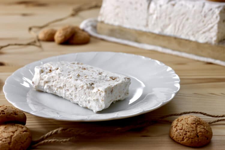 Semifreddo Agli Amaretti - Ricetta Fatto In Casa Da Benedetta