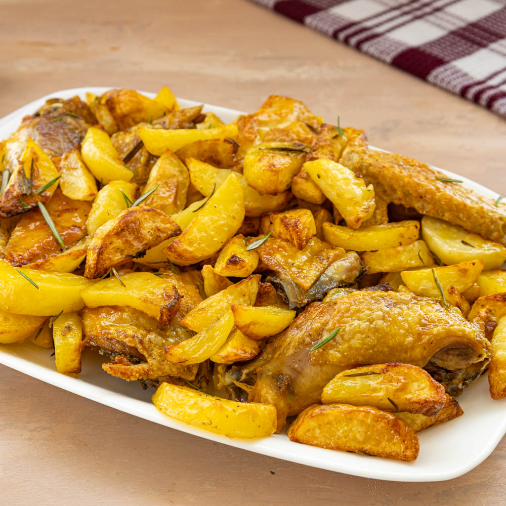 Pollo e patate in friggitrice ad aria - Ricetta Fatto in casa da Benedetta
