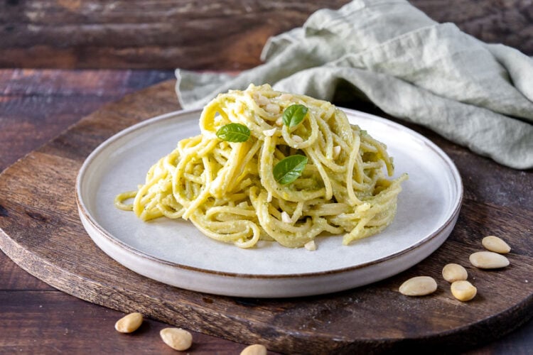 Pasta al pesto di mandorle