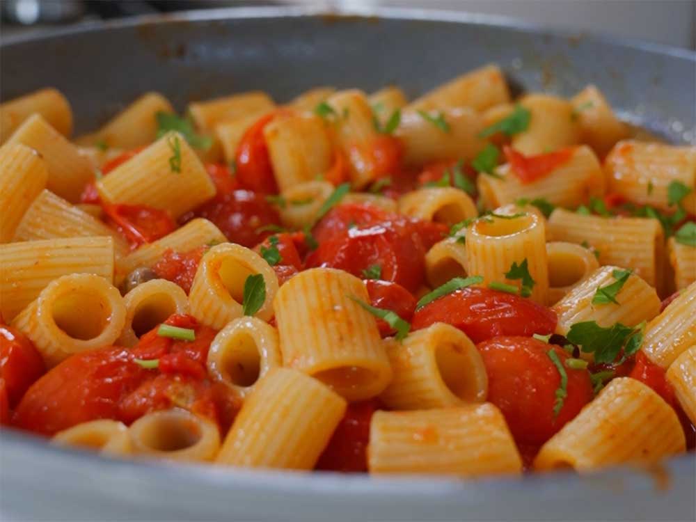 Pasta con alici e pomodorini - Step 9