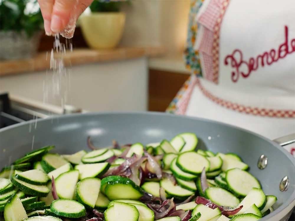 Torta di sfoglia zucchine, tonno e limone - Step 4