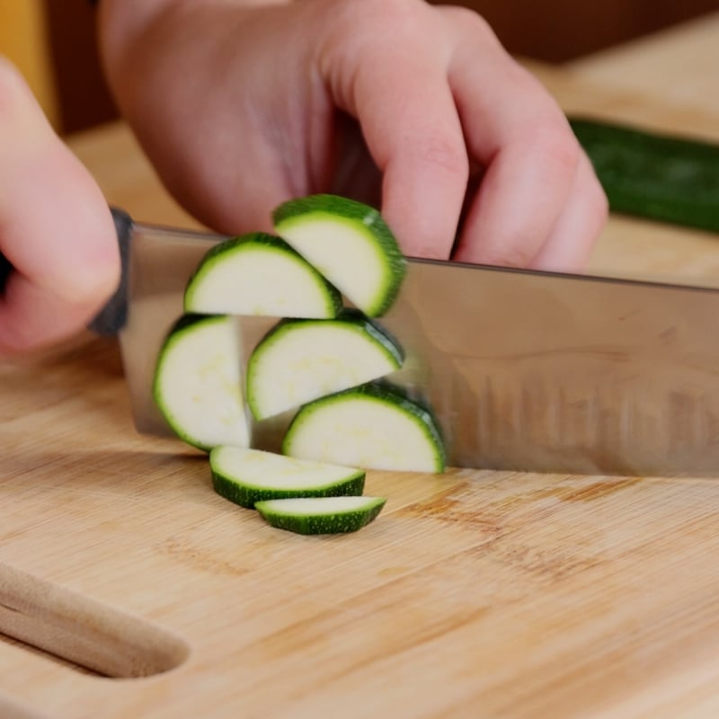 Pasta zucchine e speck - Step 1