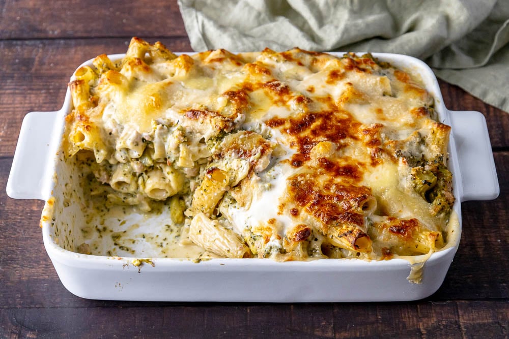 pasta al forno con broccoli e salsiccia