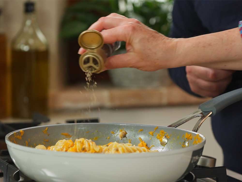 Fusilli vongole e carote - Step 9