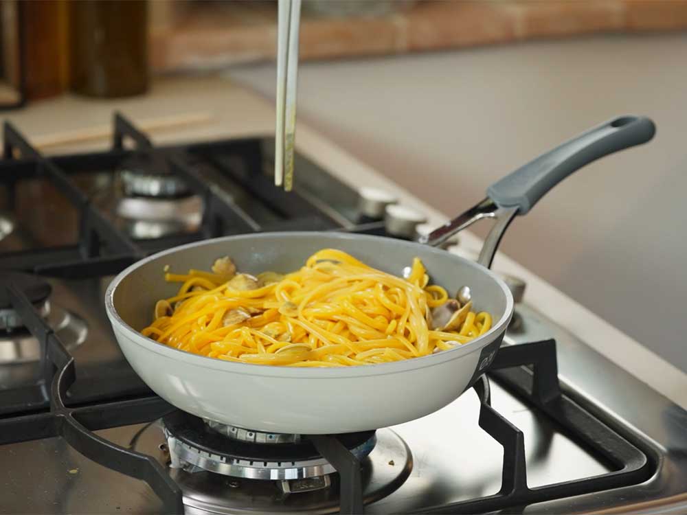 Linguine vongole e fiori di zucca - Step 8