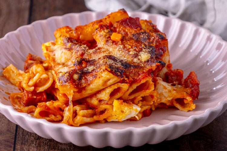 Pasta al forno pasticciata svuotafrigo