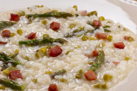 Risotto asparagi e speck