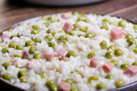 Risotto prosciutto e piselli