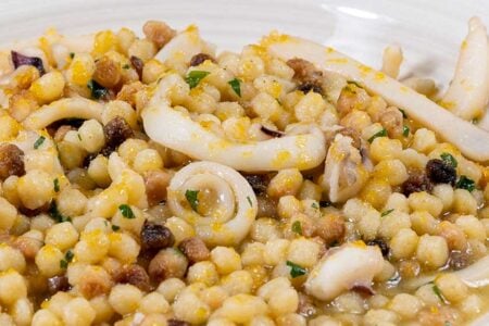 Fregula con seppie e bottarga