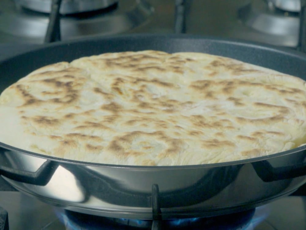 Focaccia con ripieno alle erbette di campo - Step 12