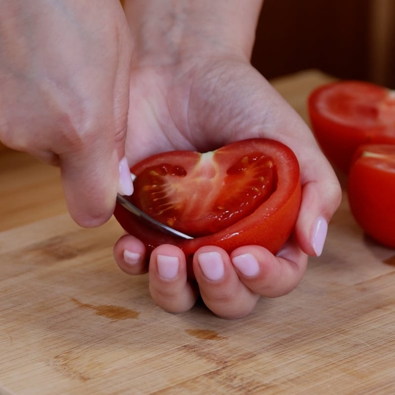 Pomodori gratinati - Step 1