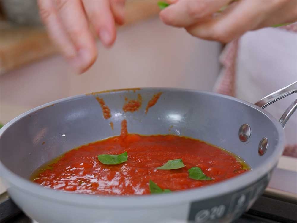 Strudel salato alla parmigiana - Step 3