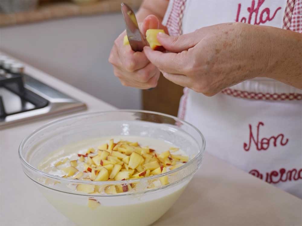 Torta alle pesche e yogurt - Step 3