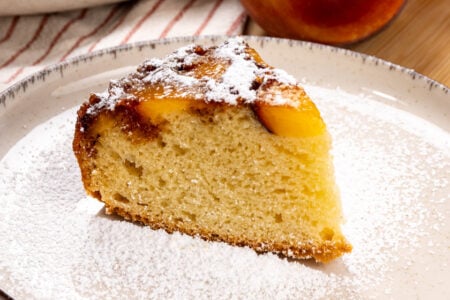 Torta rovesciata di pesche