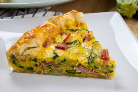 Torta salata zucchine e speck