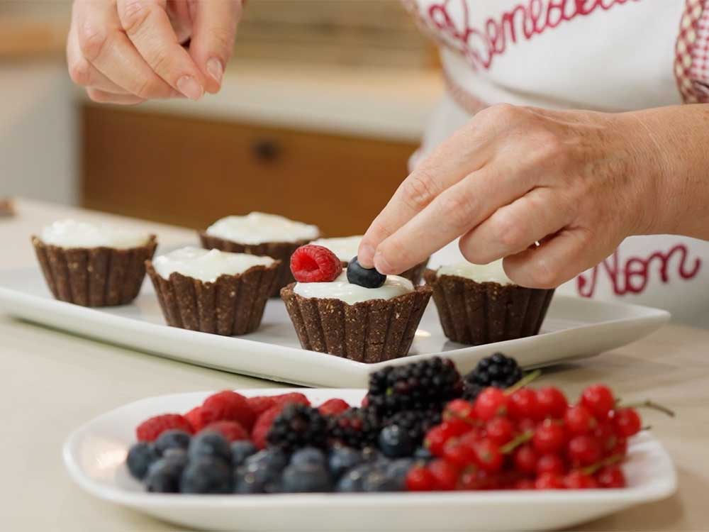 Tortini al cioccolato e frutti di bosco con Oro Saiwa - Step 9