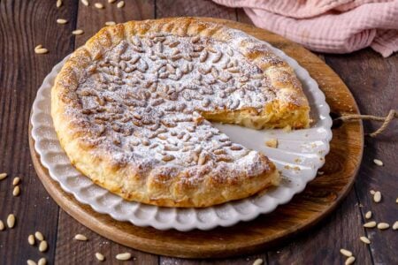 Torta della nonna con pasta sfoglia