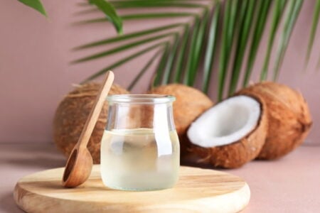 Olio di cocco: utilizzi, proprietà e benefici