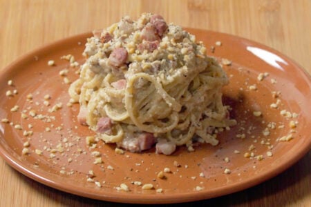 Pasta al pesto di noci e pinoli