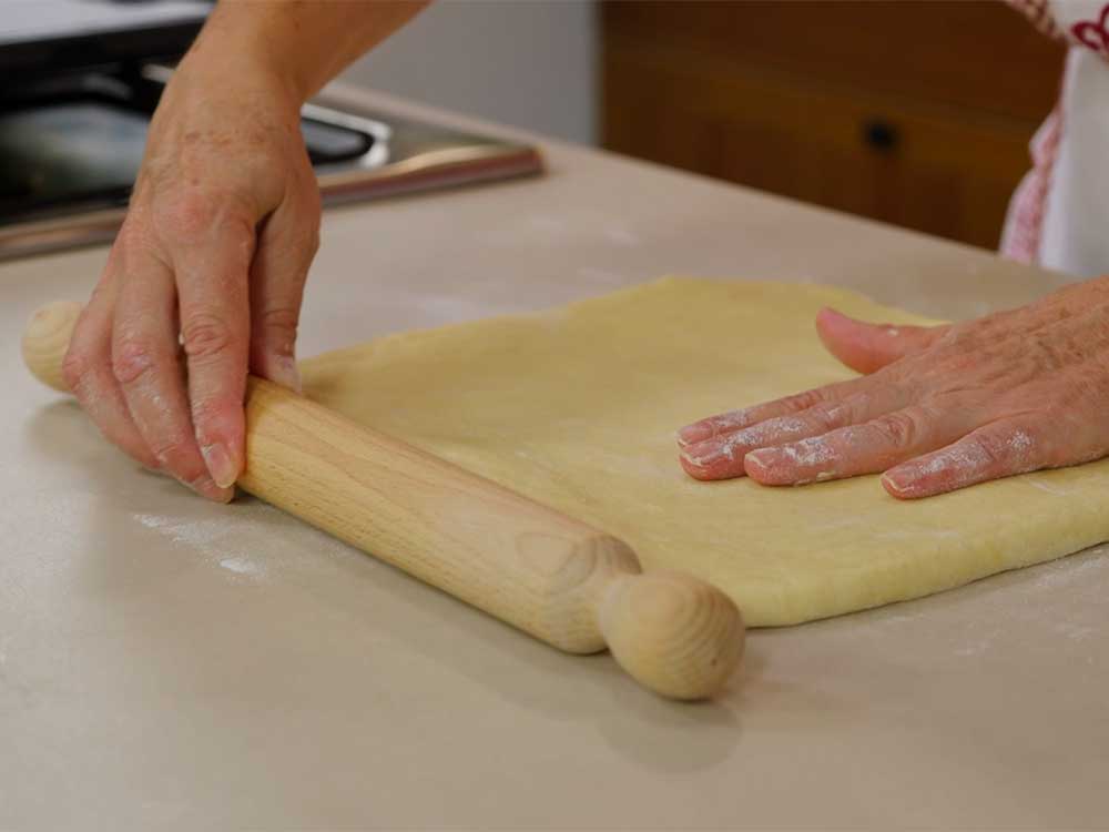 Treccine soffici alla panna - Step 11