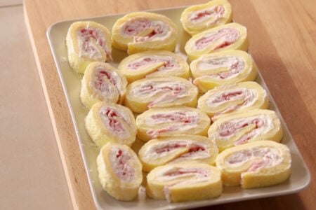 Rotolo di frittata ripieno