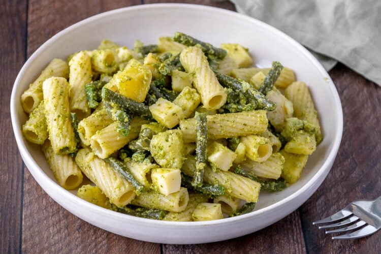 Pasta fredda con pesto