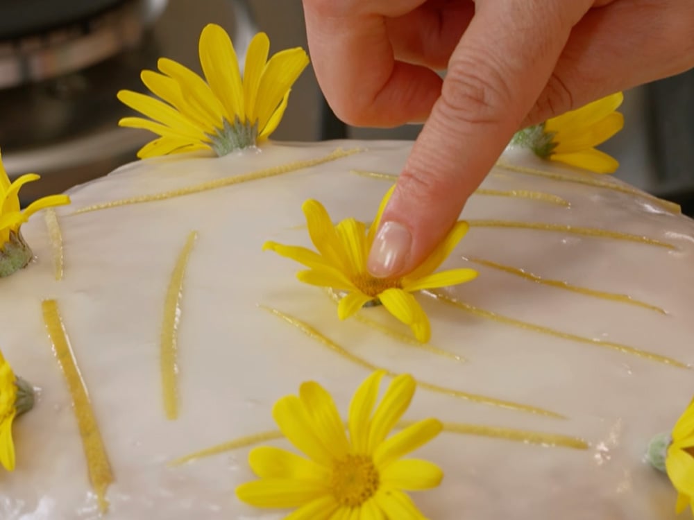 Lemon drizzle cake - Step 17