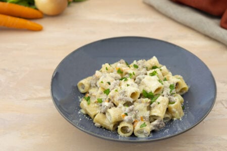 Pasta al ragù bianco