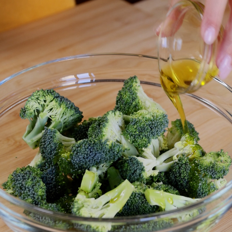 Broccoli in friggitrice ad aria - Step 2